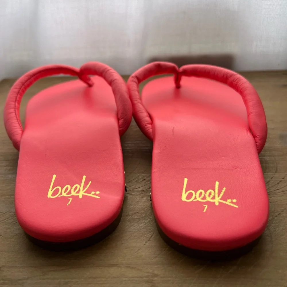 Beek Sunbird Leather Puffy Thong Flip Flop Sandals in Size 7 New - Picture 4 of 8